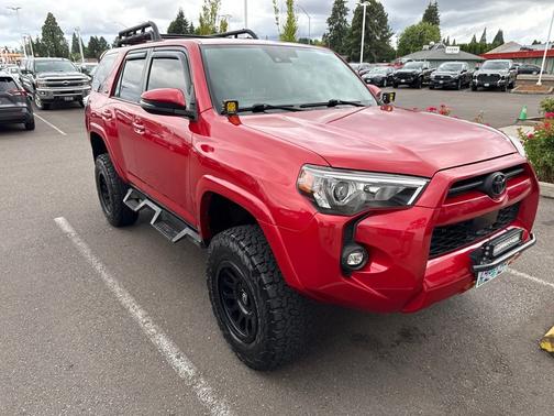 Barcelona Red Metallic 2022 Toyota 4Runner SR5 Premium