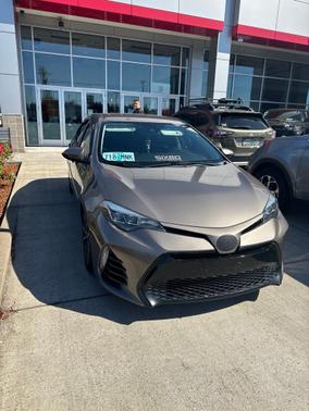 Gray 2018 Toyota Corolla SE