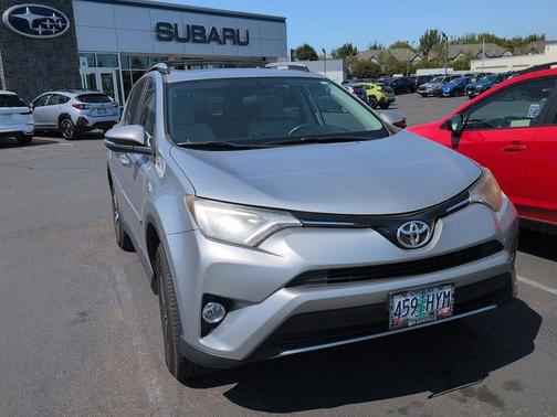 Silver Sky Metallic 2016 Toyota RAV4 XLE