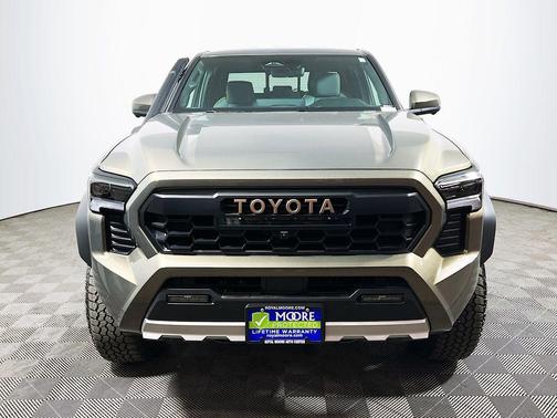 Bronze Oxide 2026 Toyota Tacoma Hybrid Trailhunter