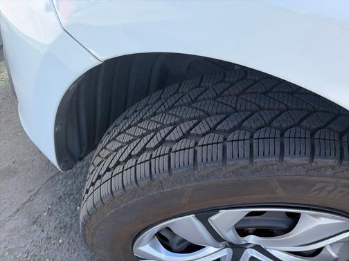 Snowflake White Pearl Mica 2016 Mazda Mazda3 i Sport