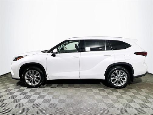 2025 Toyota Highlander Limited