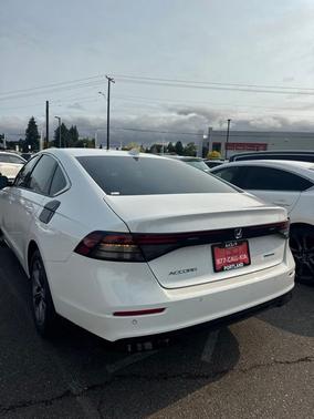 White 2025 Honda Accord Hybrid EX-L