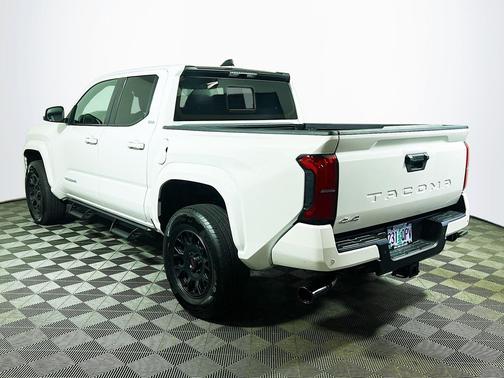 Ice Cap 2025 Toyota Tacoma SR5