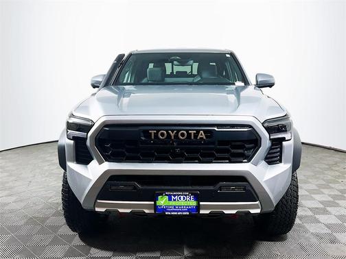2025 Toyota Tacoma Hybrid Trailhunter