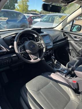 Crystal White Pearl 2019 Subaru Forester Touring