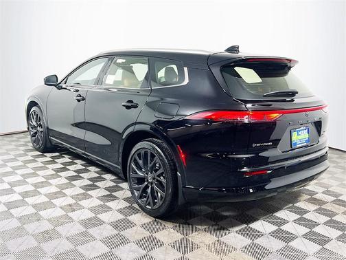 2025 Toyota Crown Signia Limited