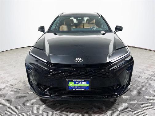 2026 Toyota Crown Signia LIMITED