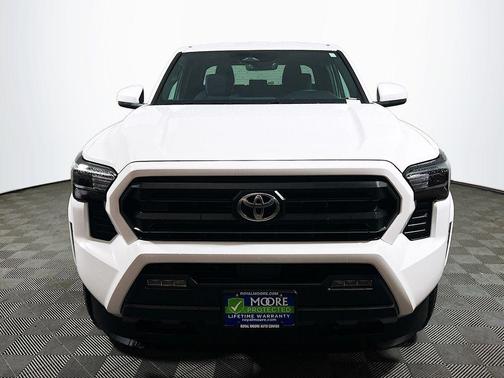 Ice 2026 Toyota Tacoma SR5