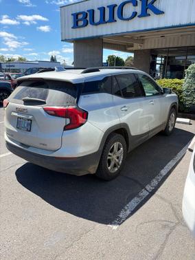 Quicksilver Metallic 2018 GMC Terrain SLE