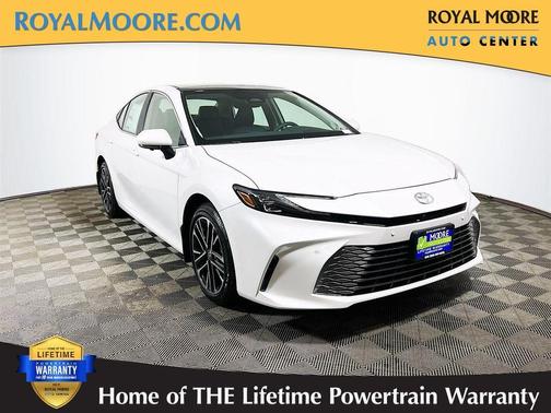 Wind Chill Pearl 2026 Toyota Camry XLE