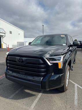 Midnight Black Metallic 2024 Toyota Tundra SR5