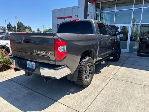 Magnetic Gray Metallic 2018 Toyota Tundra SR5