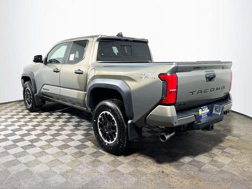 2026 Toyota Tacoma Hybrid TRD Off Road