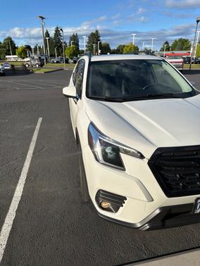 Crystal White Pearl 2023 Subaru Forester Premium