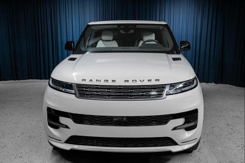 2025 Land Rover Range Rover Sport SE