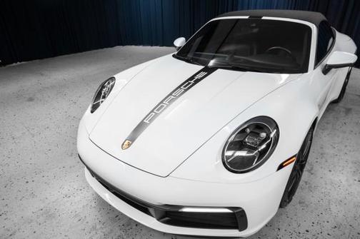 2021 Porsche 911 Carrera