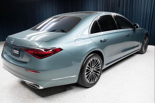 Verde Silver Metallic 2026 Mercedes-Benz S-Class 4MATIC