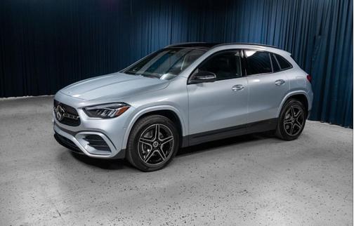 Cirrus Silver Metallic 2026 Mercedes-Benz GLA 250 4MATIC