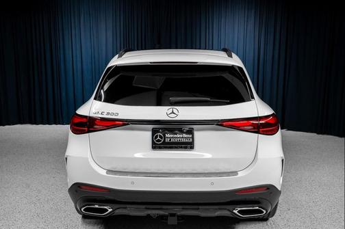 Polar White 2026 Mercedes-Benz GLC 300 Base