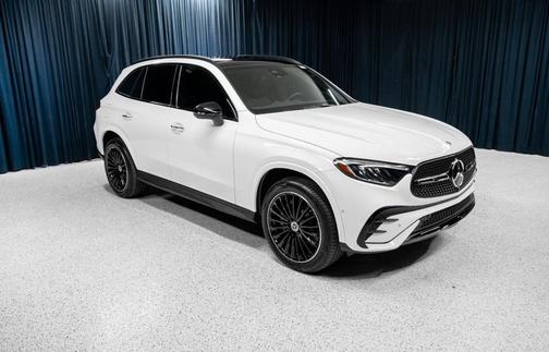 Polar White 2026 Mercedes-Benz GLC 300 Base