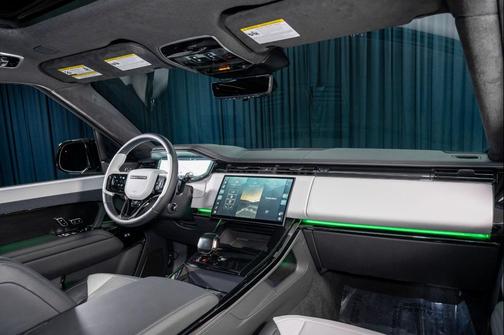 2024 Land Rover Range Rover Sport SV Edition One Carbon Bronze