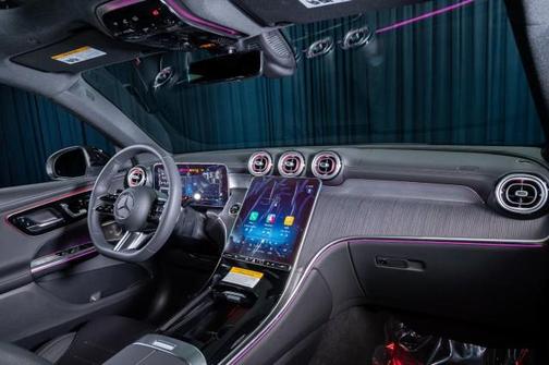 2025 Mercedes-Benz GLC 300 Base