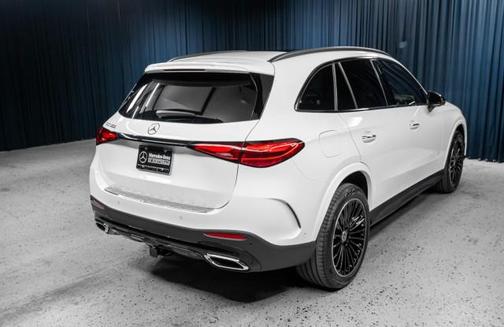 2025 Mercedes-Benz GLC 300 Base