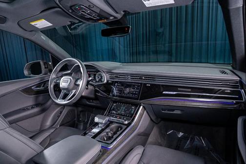 Mythos Black Metallic 2025 Audi Q7 55 Prestige