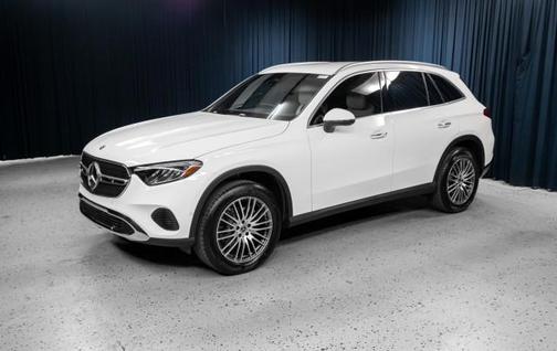 2026 Mercedes-Benz GLC 300 Base