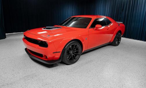 Go Mango 2022 Dodge Challenger R/T Scat Pack Widebody