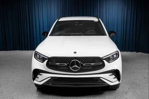 2026 Mercedes-Benz GLC 300 Base