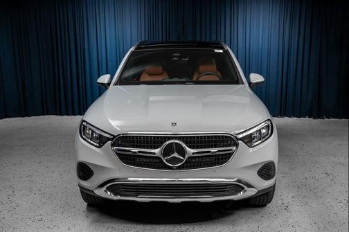 2026 Mercedes-Benz GLC 300 Base