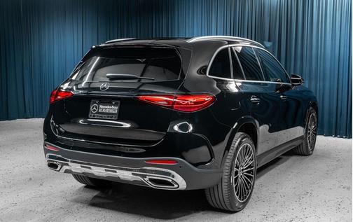 2025 Mercedes-Benz GLC 300 Base