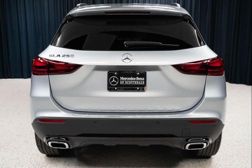 Cirrus Silver Metallic 2026 Mercedes-Benz GLA 250 Base