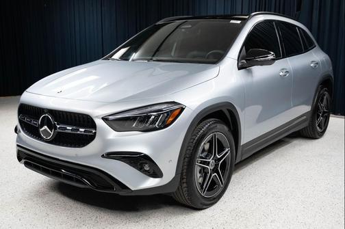 Cirrus Silver Metallic 2026 Mercedes-Benz GLA 250 Base