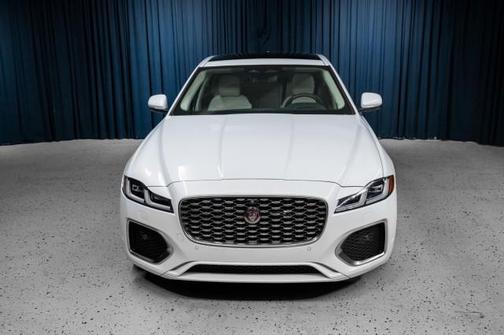2021 Jaguar XF SE P250 RWD Automatic