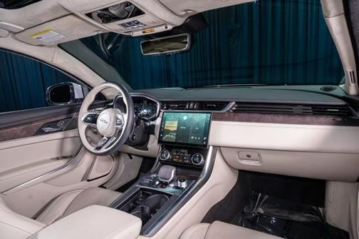 2021 Jaguar XF SE P250 RWD Automatic