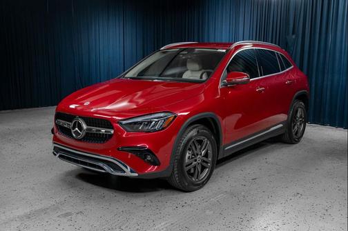 MANUFAKTUR Patagonia Red Metallic 2026 Mercedes-Benz GLA 250 4MATIC