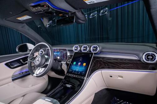 2025 Mercedes-Benz GLC 350e Base