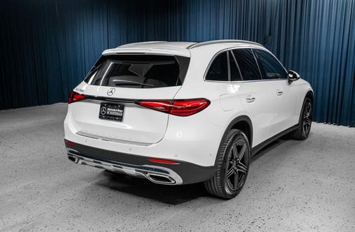2026 Mercedes-Benz GLC 300 Base