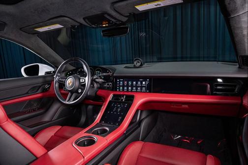 2021 Porsche Taycan Turbo