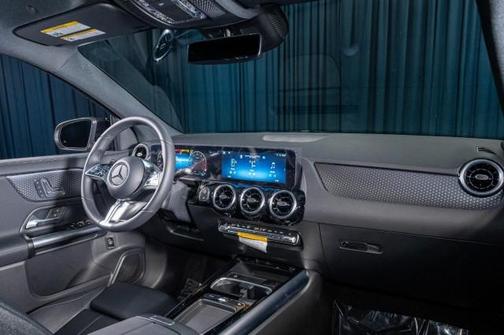 2025 Mercedes-Benz GLA 250 Base