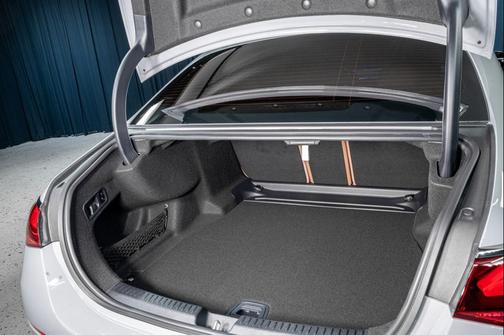 2025 Mercedes-Benz E-Class 4MATIC