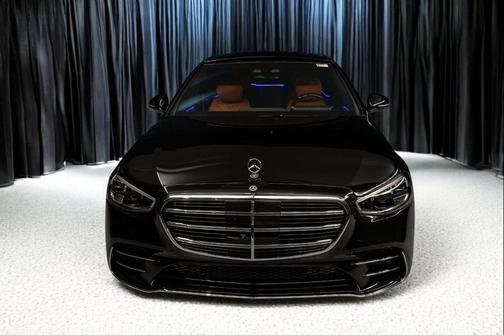 Obsidian Black Metallic 2026 Mercedes-Benz S-Class 4MATIC