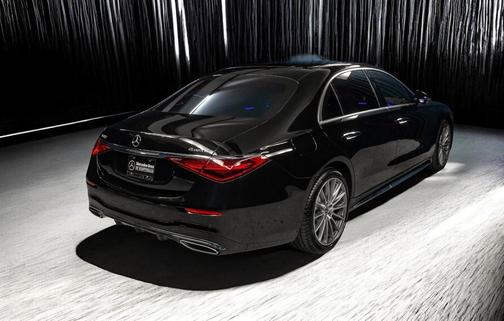 Obsidian Black Metallic 2026 Mercedes-Benz S-Class 4MATIC