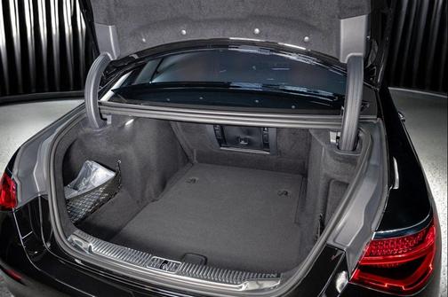 Obsidian Black Metallic 2026 Mercedes-Benz S-Class 4MATIC