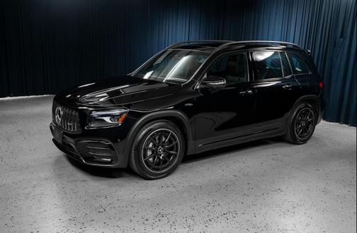 2025 Mercedes-Benz AMG GLB 35 4MATIC