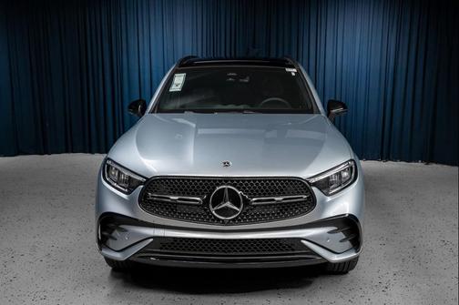 2025 Mercedes-Benz GLC 300 Base