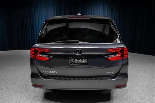 Modern Steel Metallic 2023 Honda Odyssey Elite